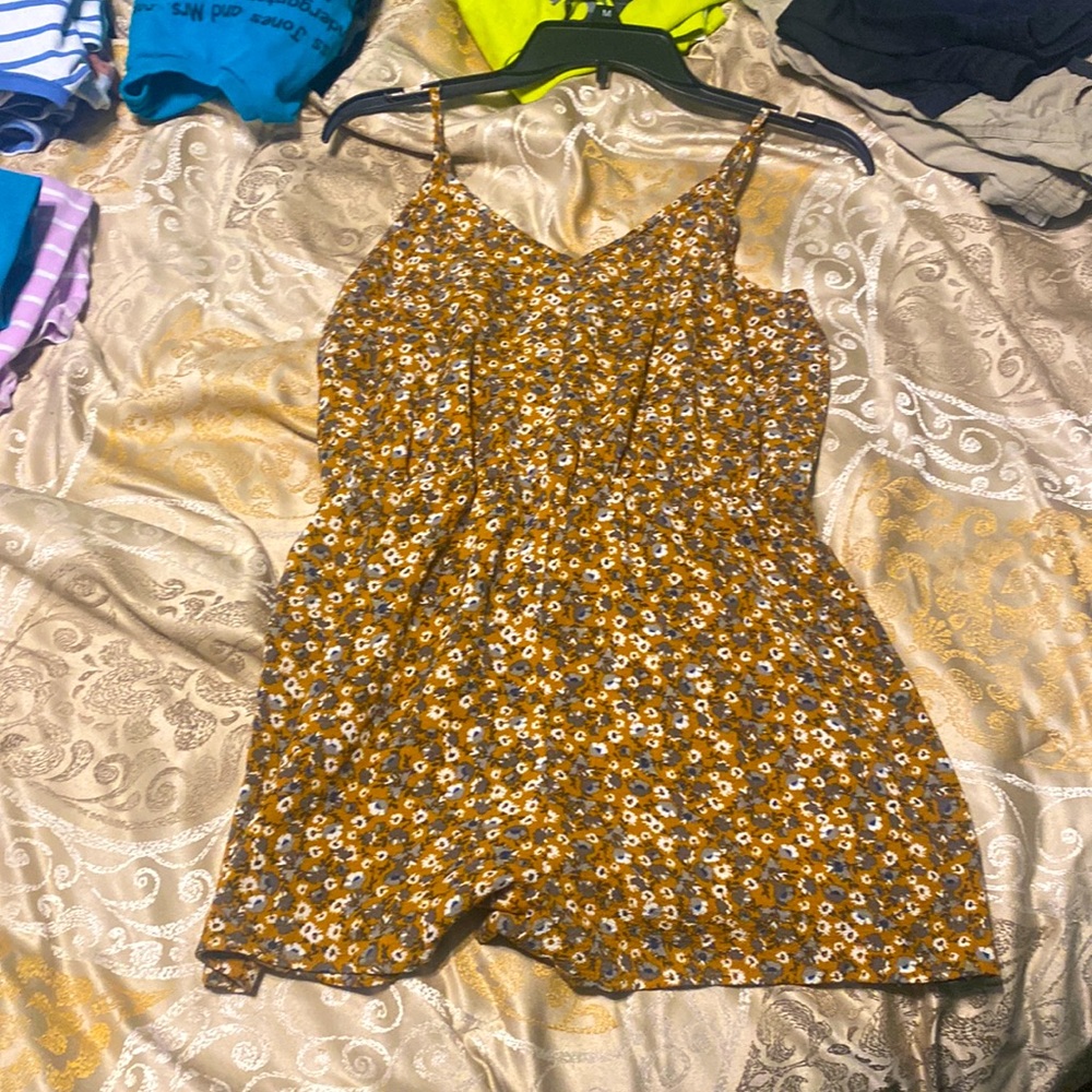 Cute romper size large